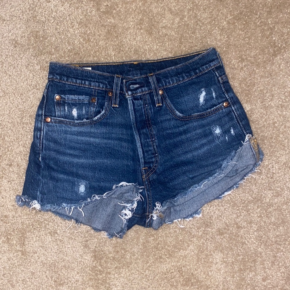 Levis 501 shorts, EUC, near perfect condition